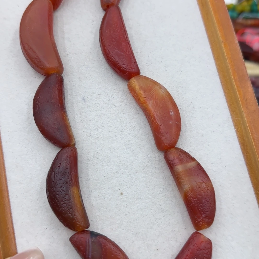 玛瑙/玉髓未镶嵌珠宝半成品橘皮老玛瑙牛角一条