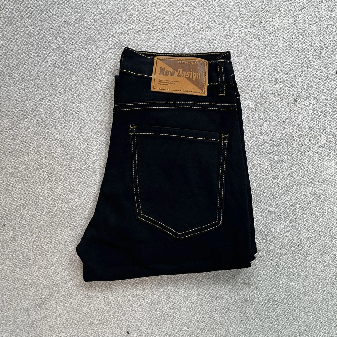 2025男士黑色弹力时尚经典潮流百搭休闲牛仔裤男直筒