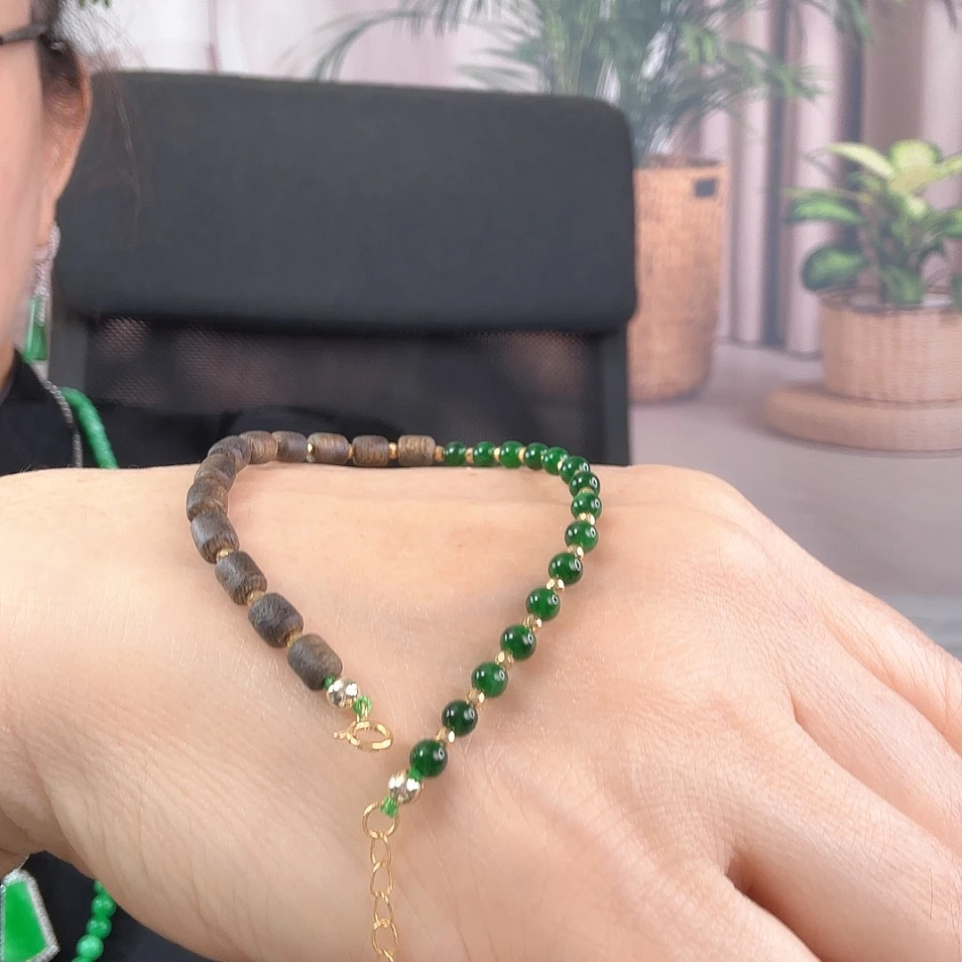 18K金镶嵌手链翡翠圆珠