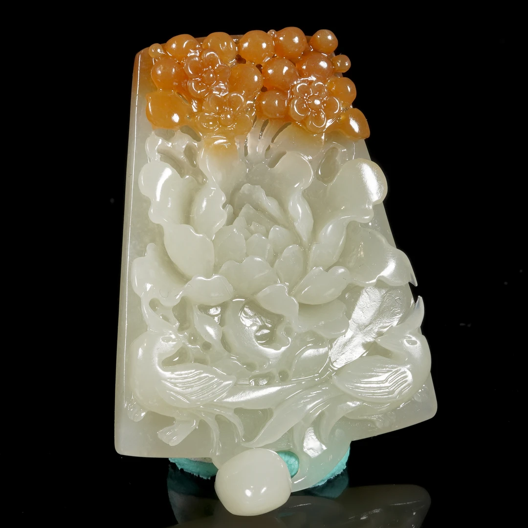 LOT.008和田玉巧雕活环花鸟佩/X2532