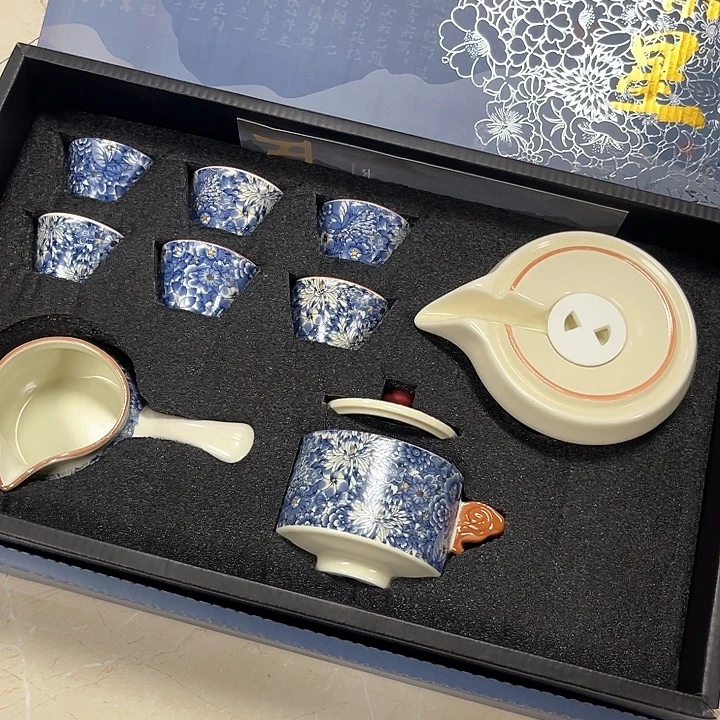 孤品茶具套装等。