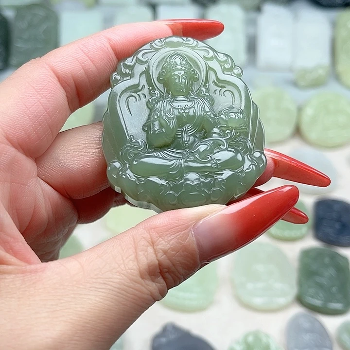 和田玉未镶嵌颈饰