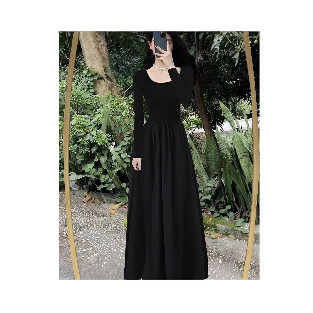 高级感黑色长袖连衣裙2025新款显瘦法式修身复古气质小黑裙长款女
