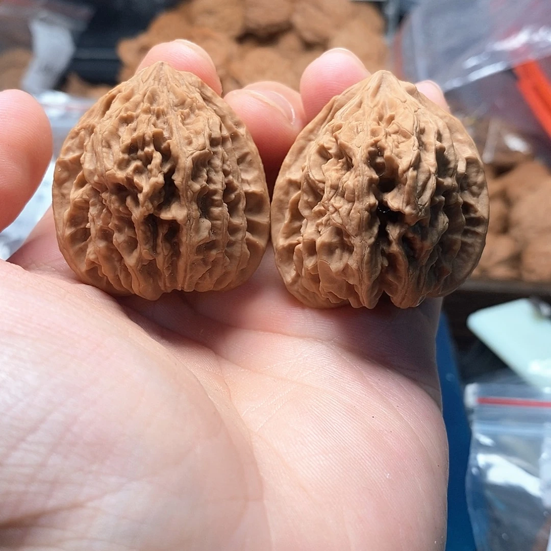 1文玩核桃上古金蟾38-260