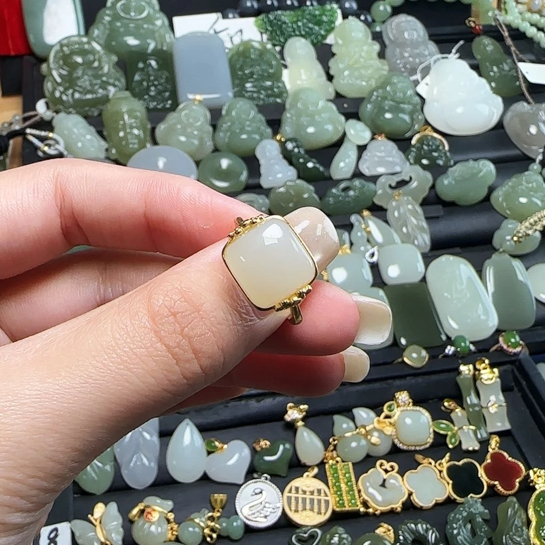 银S925镶嵌戒指和田玉