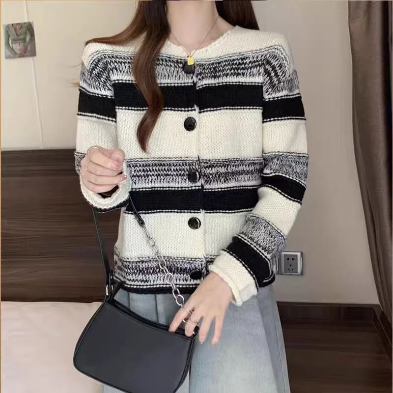 条纹针织长袖毛衣胖MM慵懒风宽松显瘦针织衫 2024811