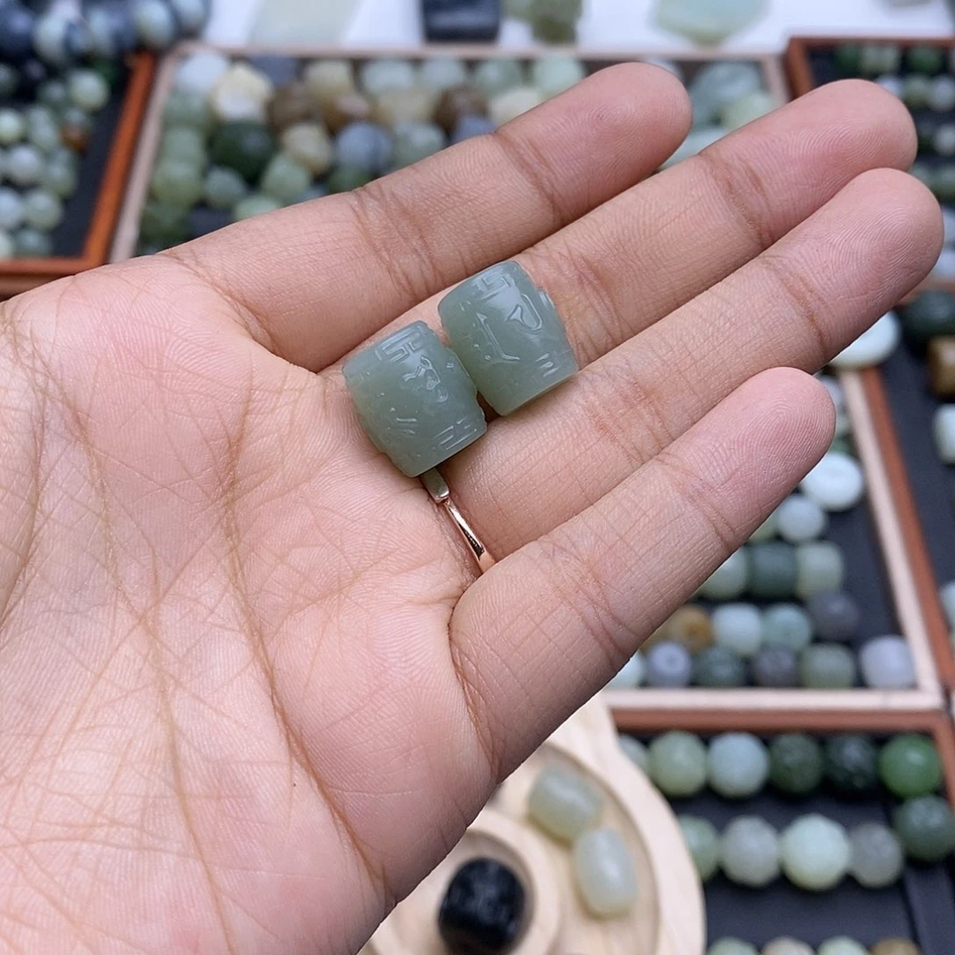 荔***铁和田玉（糖玉）未镶嵌颈饰