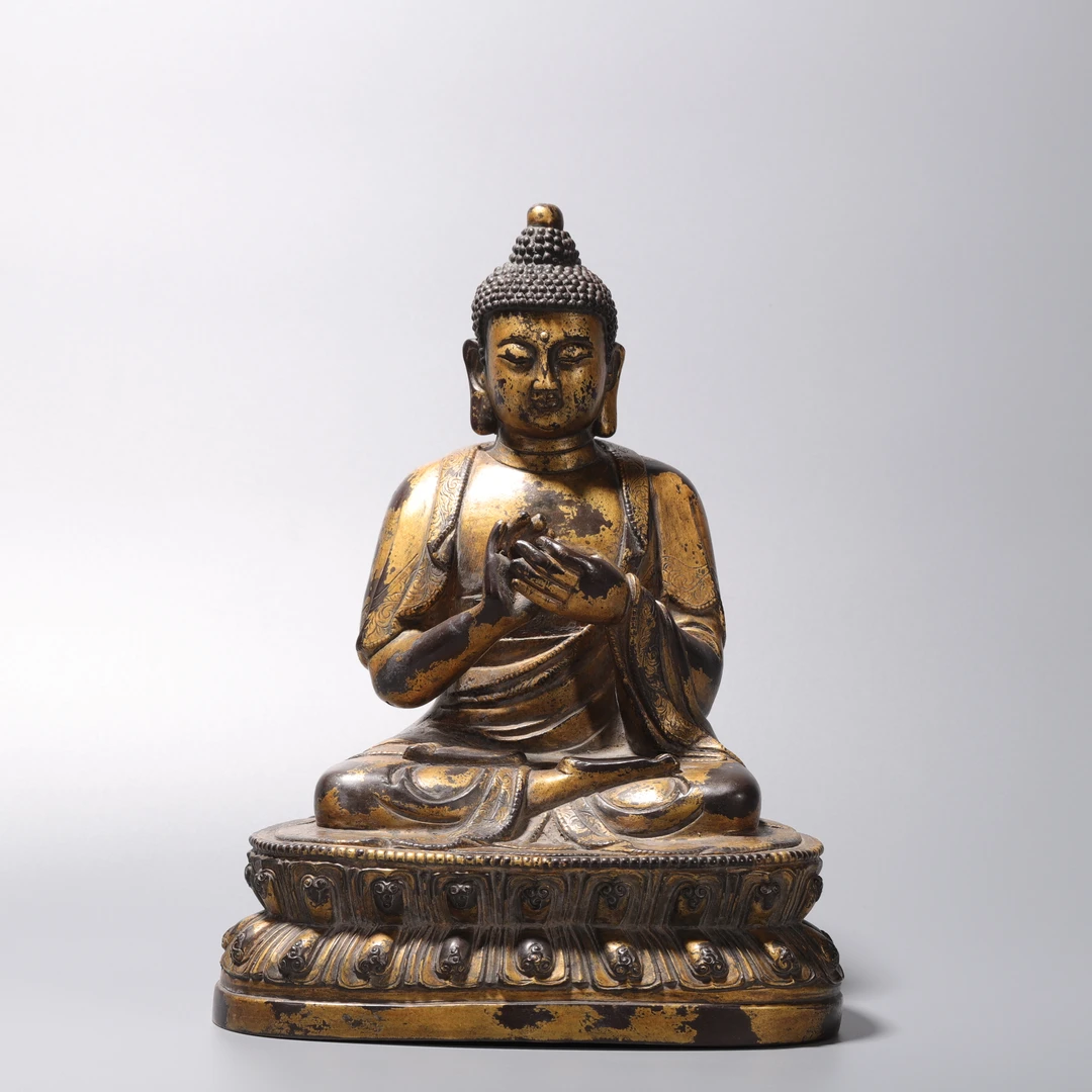 lot32  清代  铜泥金大日如来