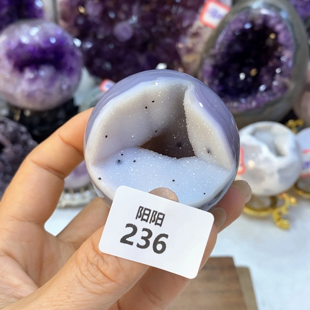 水晶未镶嵌大型摆件（非配饰）