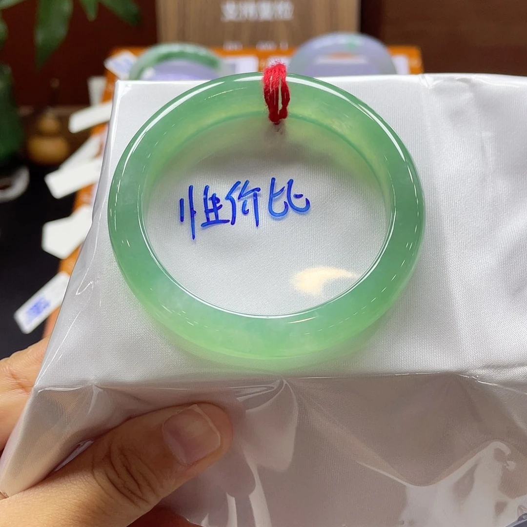 未镶嵌手镯翡翠155 号链接