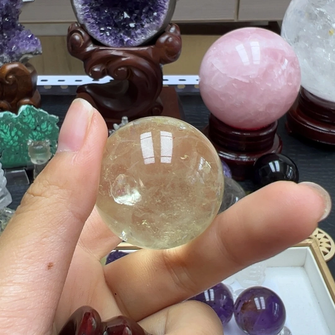 弘***福未镶嵌珠宝半成品水晶
