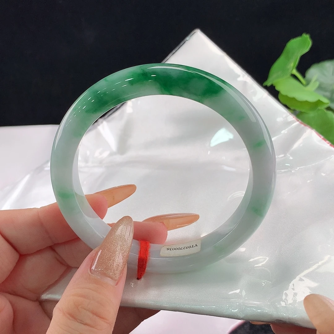 翡翠未镶嵌手镯正61/62