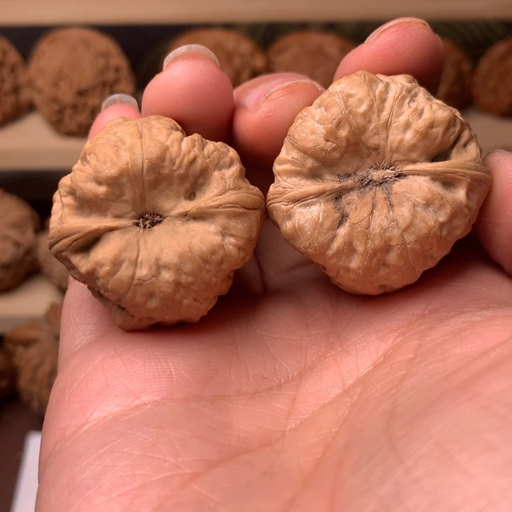 文玩核桃吊坠人**上