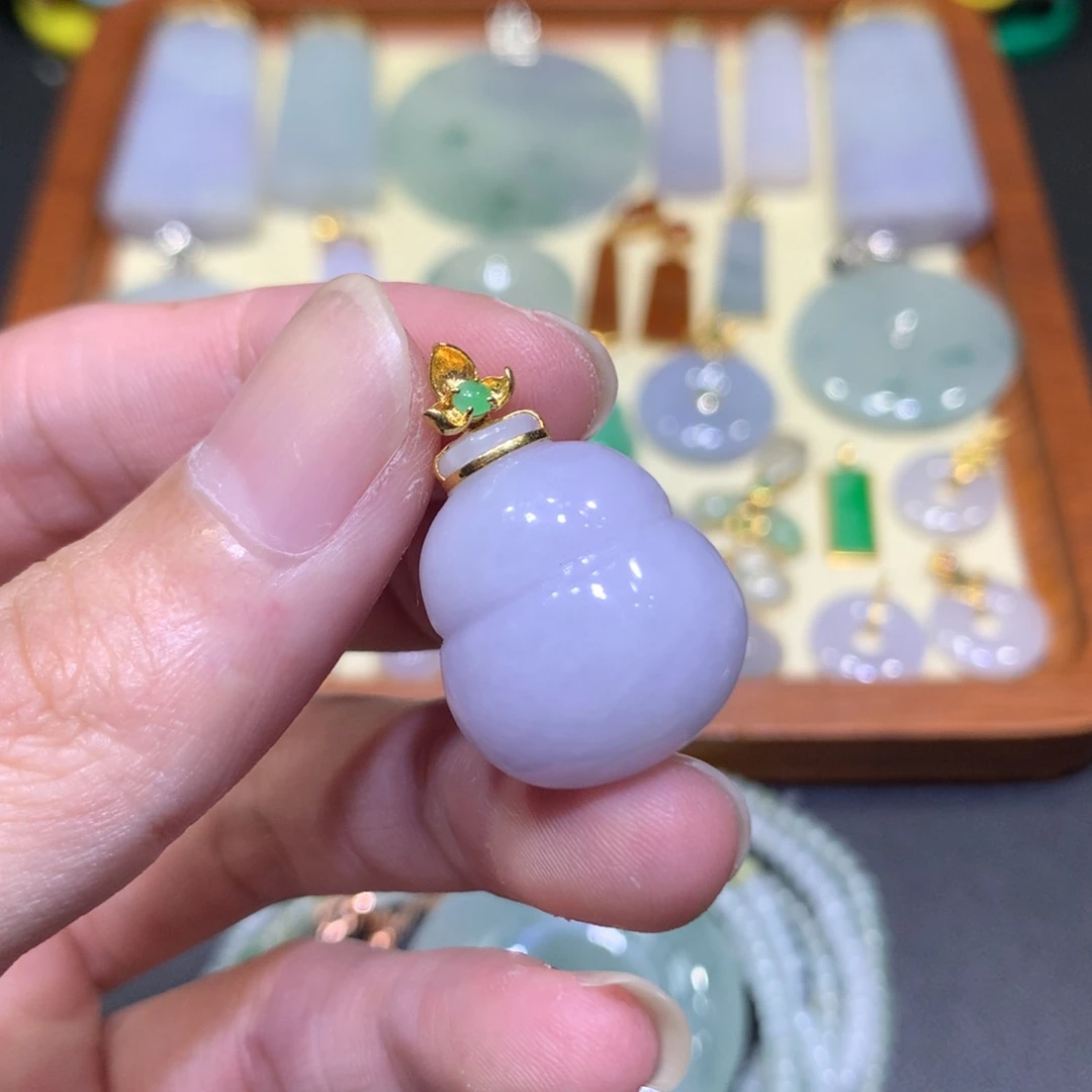 吊坠(不含链)18K金镶嵌翡翠
