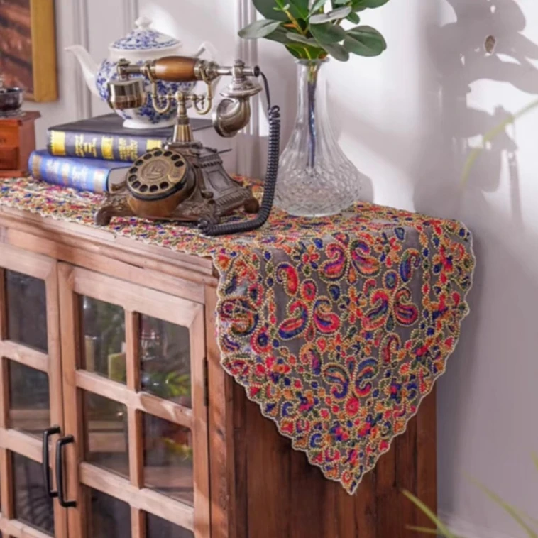 彩蓝色蕾丝非遗绳绣桌旗