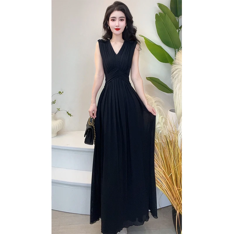 法式气质黑色无袖背心连衣裙子女夏季2025新款高级感收腰长裙9510