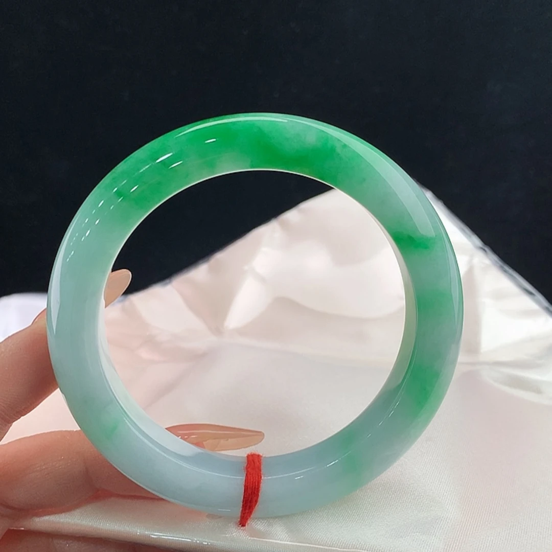 【闪购商品】未镶嵌手镯翡翠云****具59.8，59/60