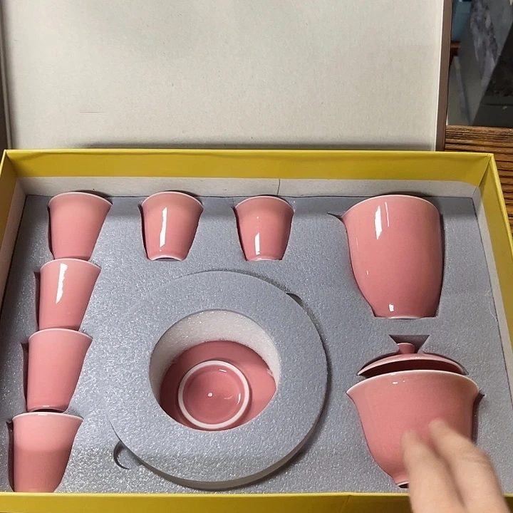 孤品茶具套装等。