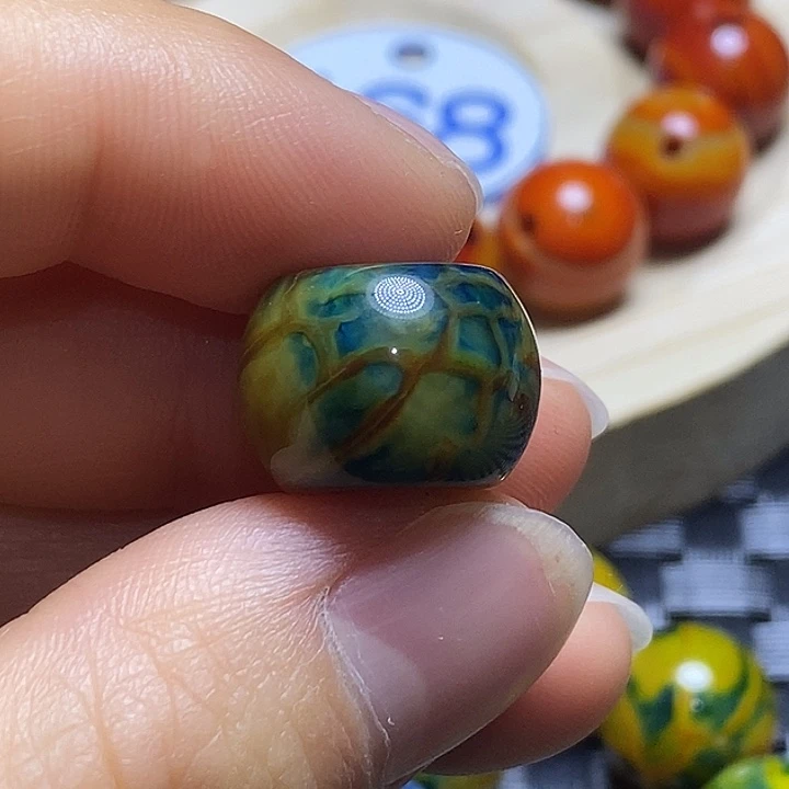 秦***安玛瑙/玉髓未镶嵌颈饰