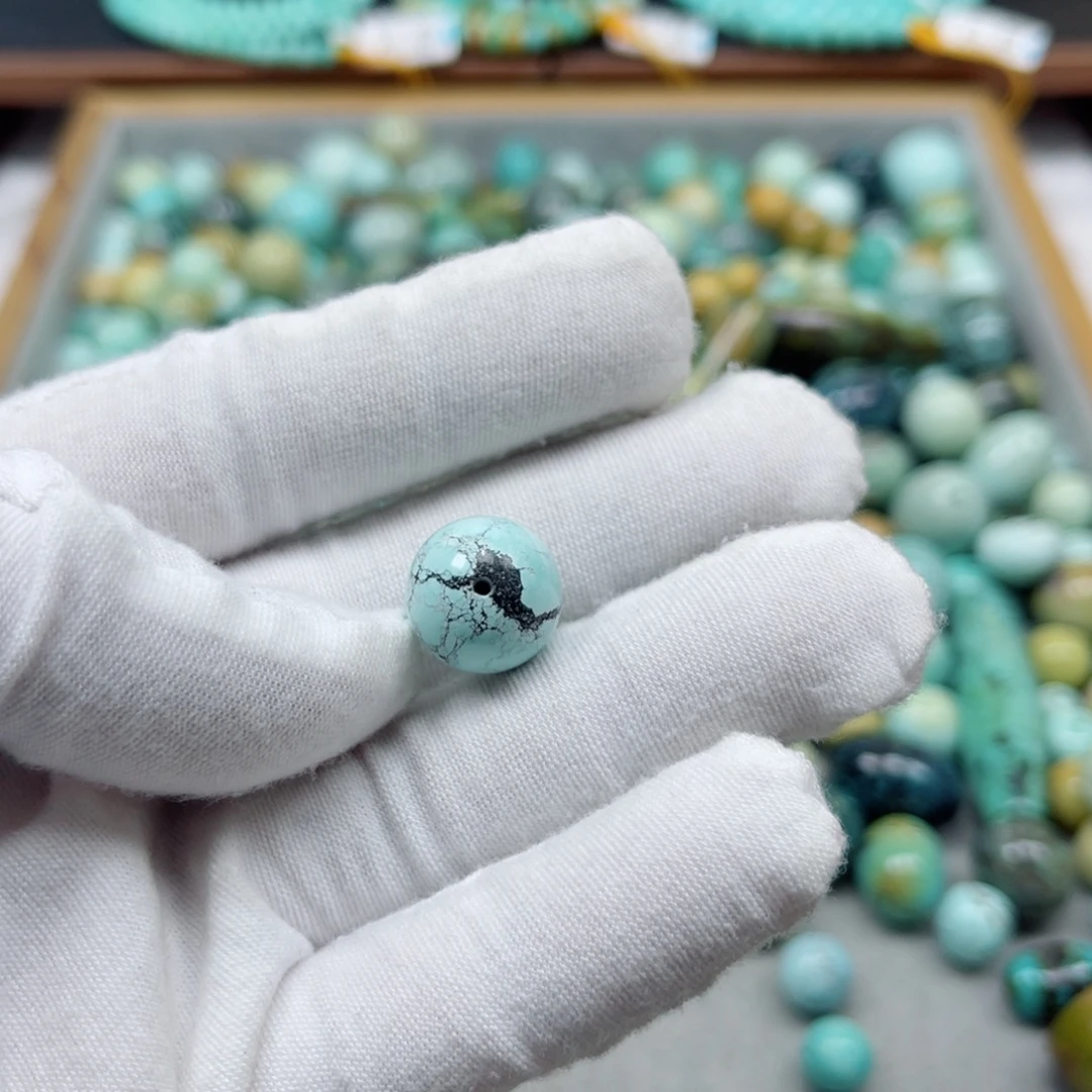 绿松石未镶嵌挂件