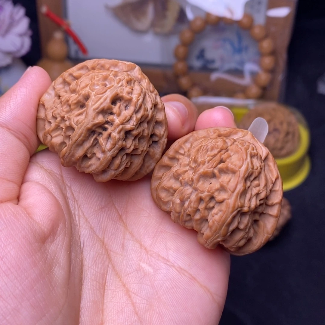 文玩核桃把件B****?41三角白