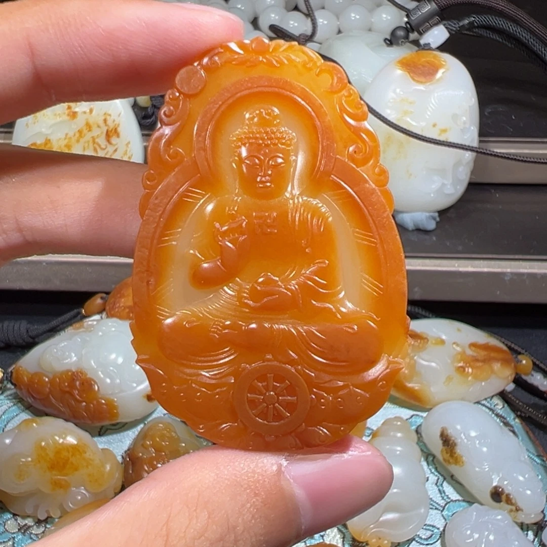 R***h和田玉未镶嵌车挂