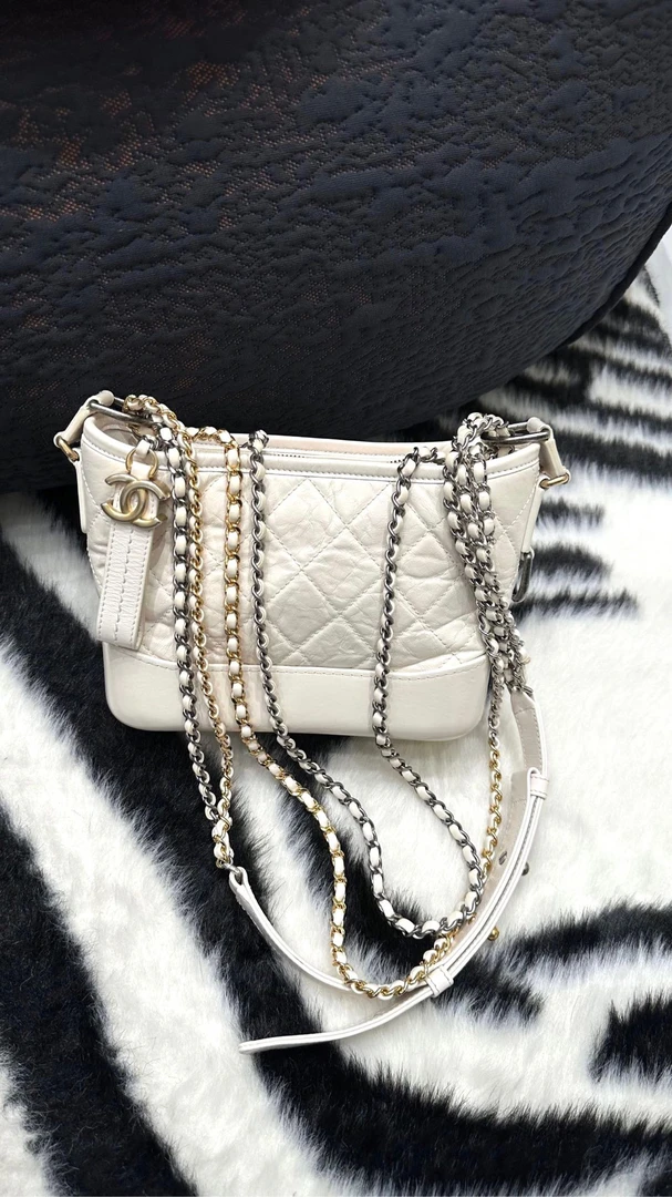 99新 Chanel/香奈儿 Chanel小号流浪包白色粉内里 28开