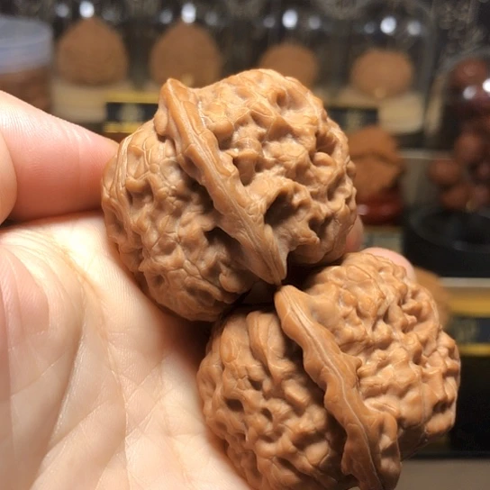 高端小众：金字塔货头