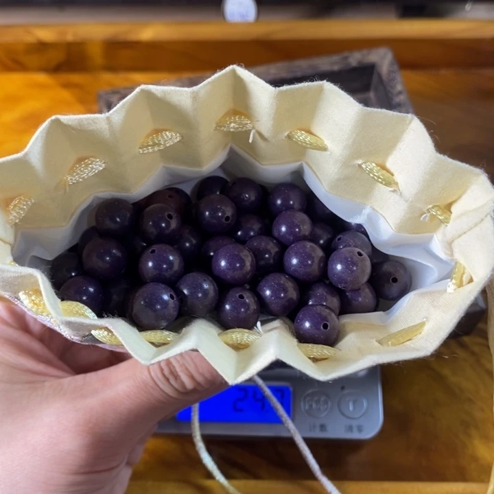 泥塑紫气东来1.0瑕疵珠香包约50克