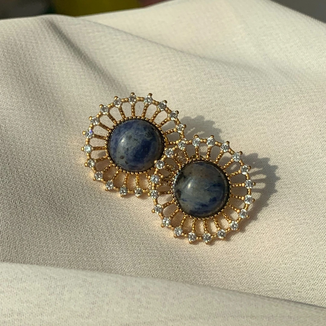 铜合金花岗石耳饰 金色镂空中间镶紫石耳钉