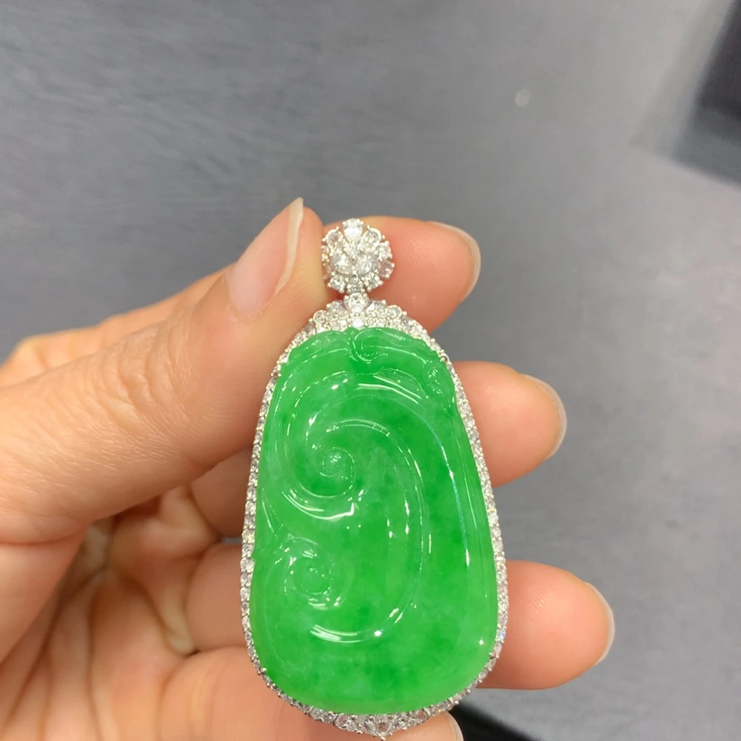 翡翠18K金镶嵌吊坠(不含链)