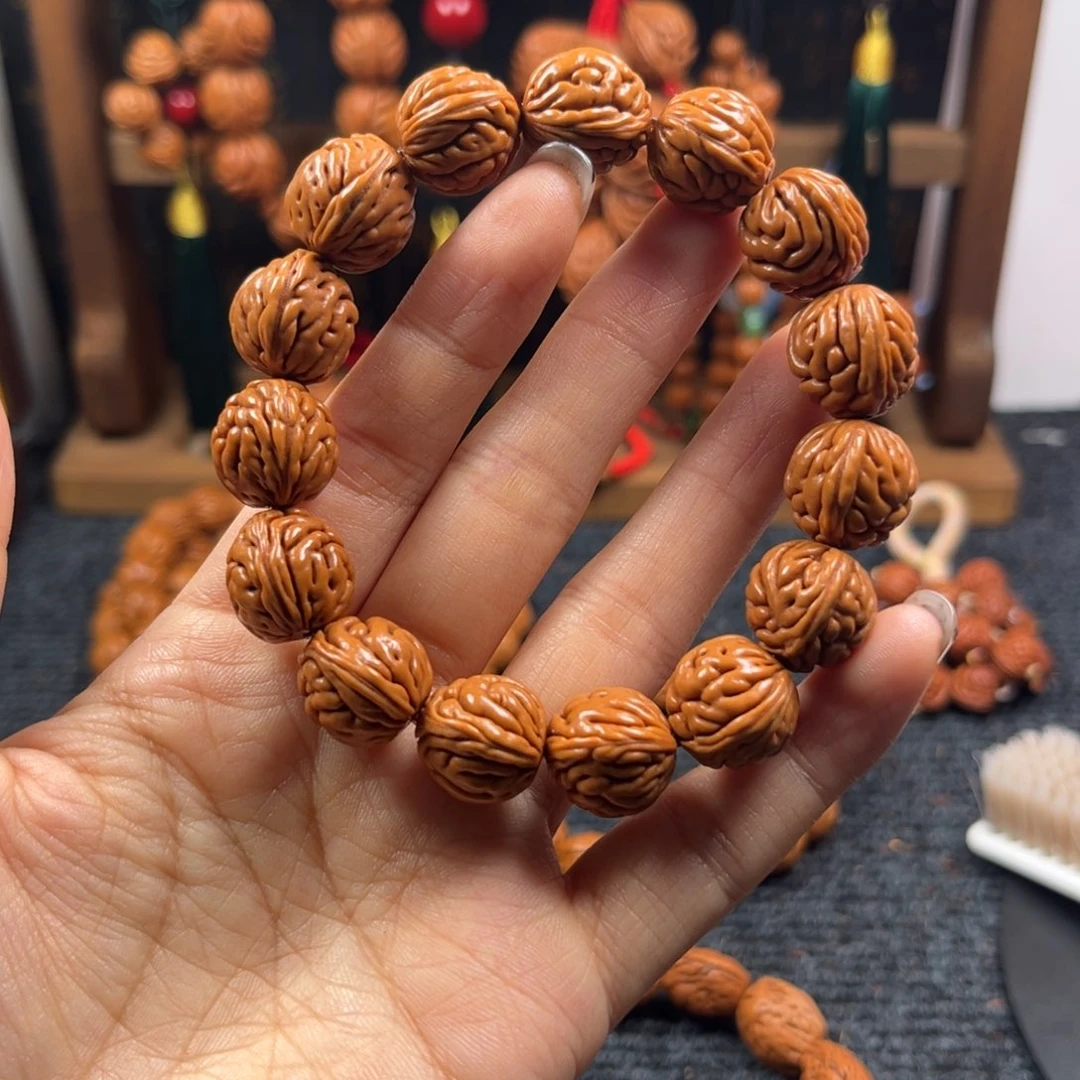 吊坠桃核桃枭手串L12