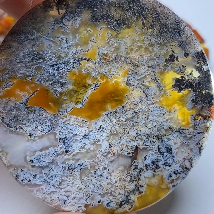 玛瑙/玉髓颈饰未镶嵌木*