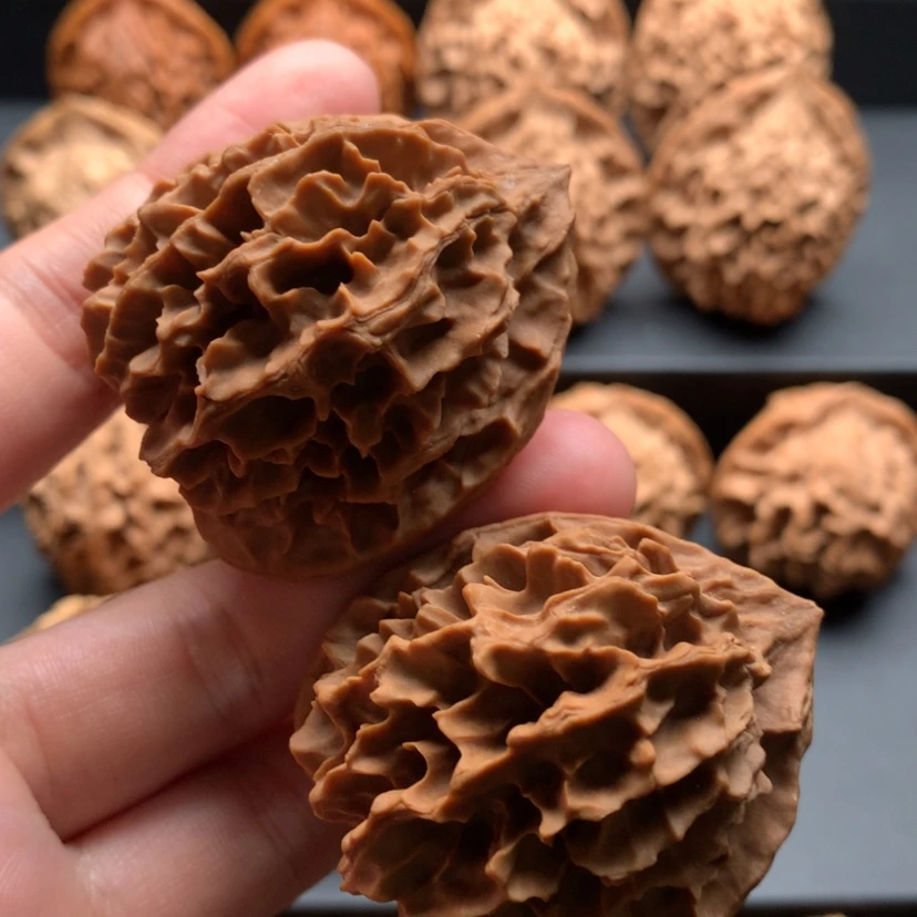 【闪购商品】文玩核桃吊坠米*官帽40