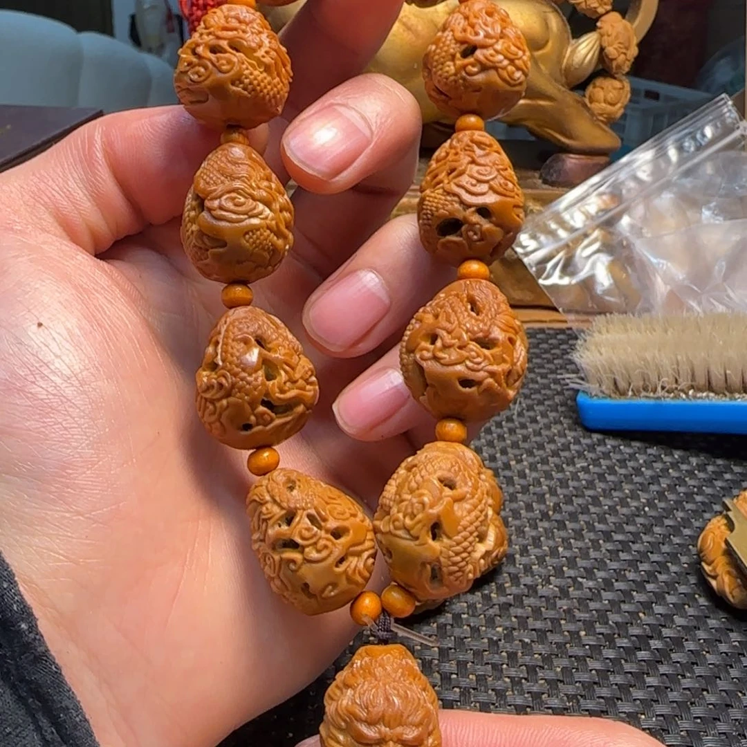 橄榄核手串/手链九龙献瑞