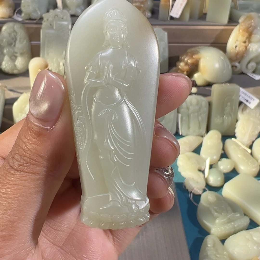和田玉（糖玉）未镶嵌颈饰