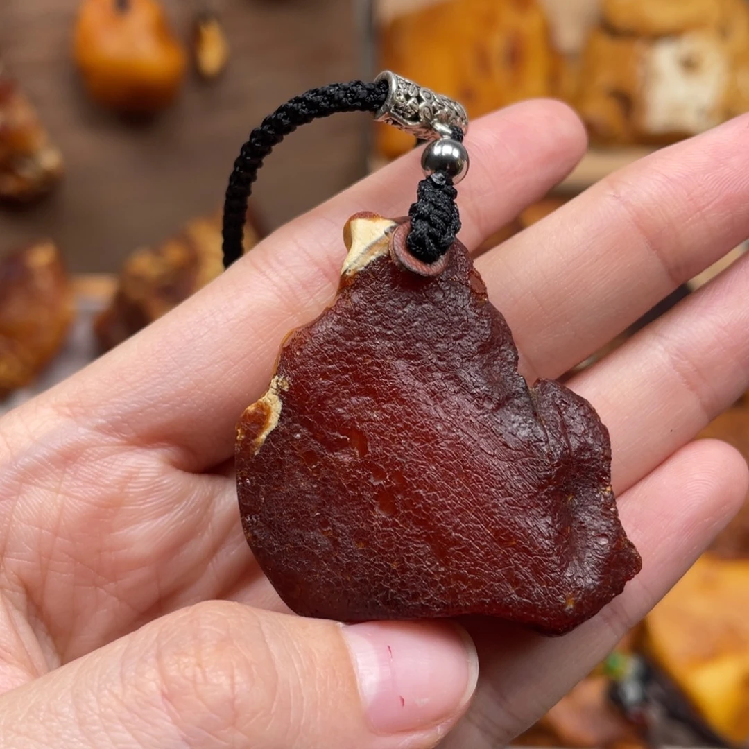 琥珀未镶嵌珠宝奇石