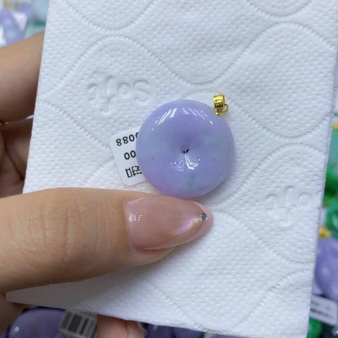 颈饰18K金镶嵌翡翠