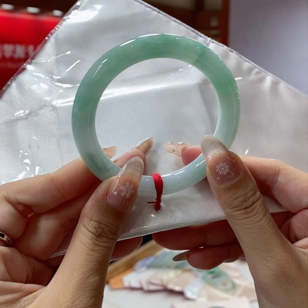 未镶嵌手镯翡翠翡翠