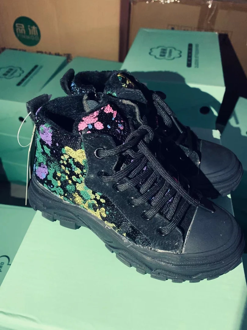 防撞条  K泡泡字母休闲鞋K9803