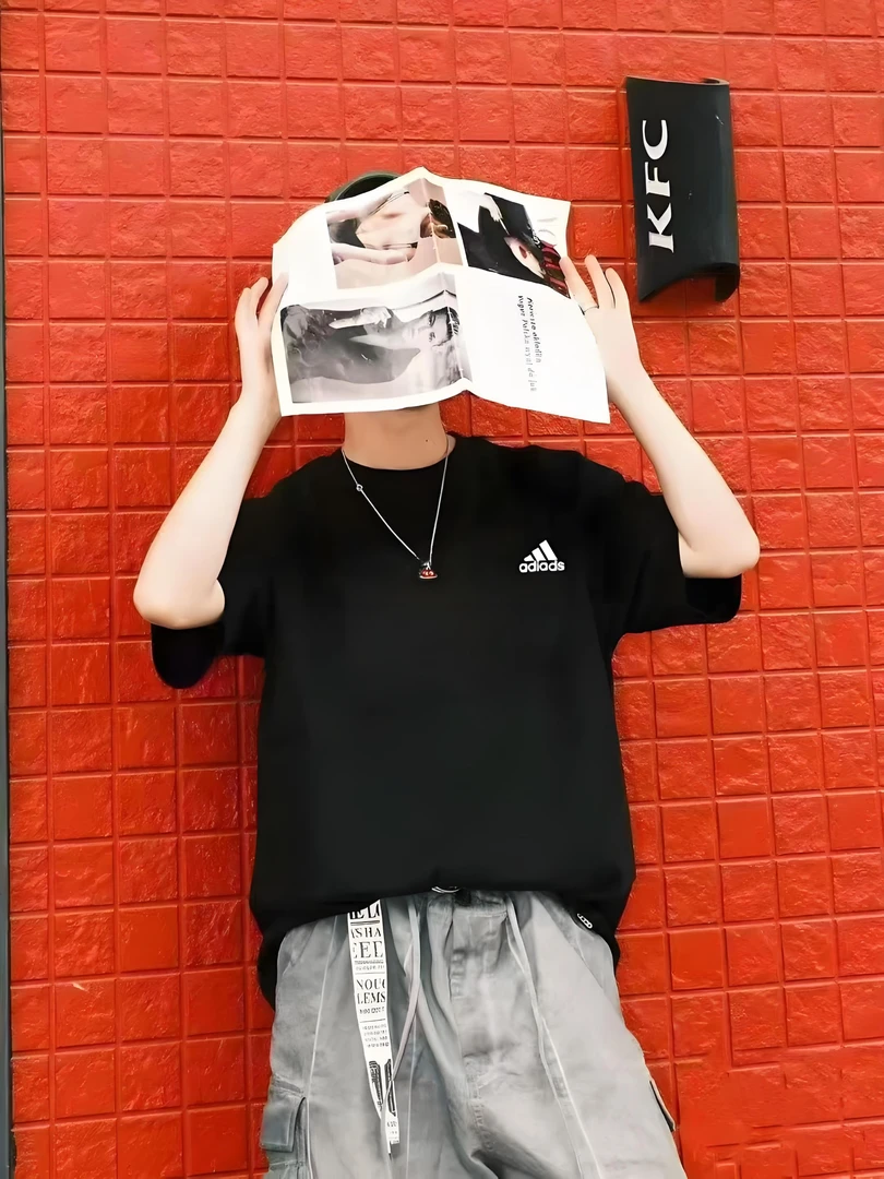 阿迪纯原纯棉圆领时尚短袖 黑白立体LOGO情侣时尚款T01