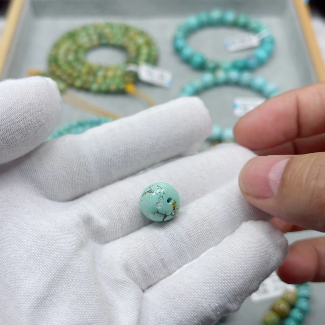 绿松石未镶嵌挂件