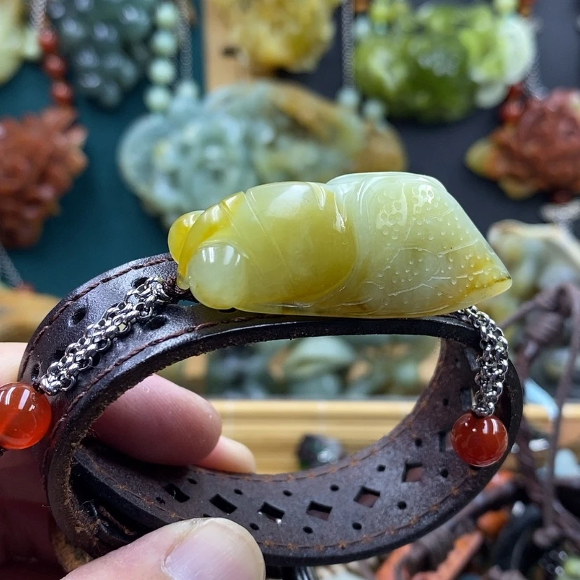 【闪购商品】未镶嵌岫玉手牌