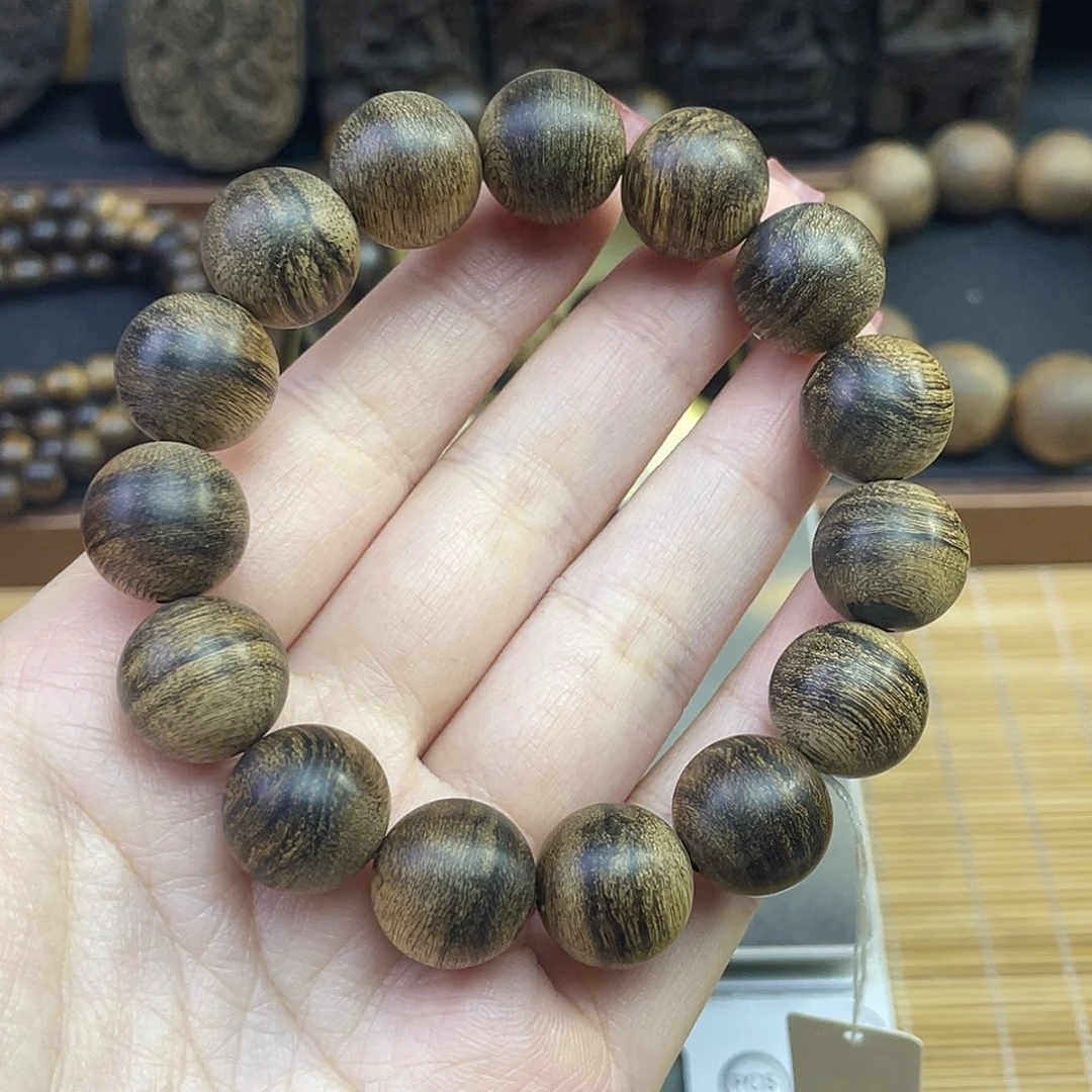 谜****手串沉香芽庄白奇