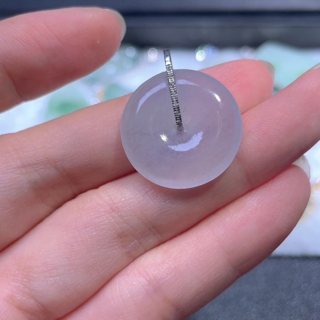 翡翠18K金镶嵌颈饰翡翠