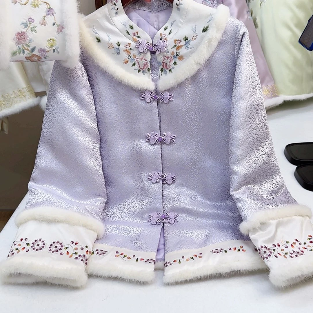 织绣真丝紫色对襟棉服