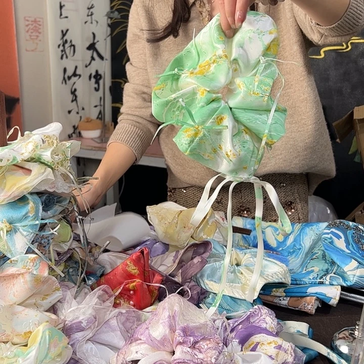 y***录146水母发圈不退不换