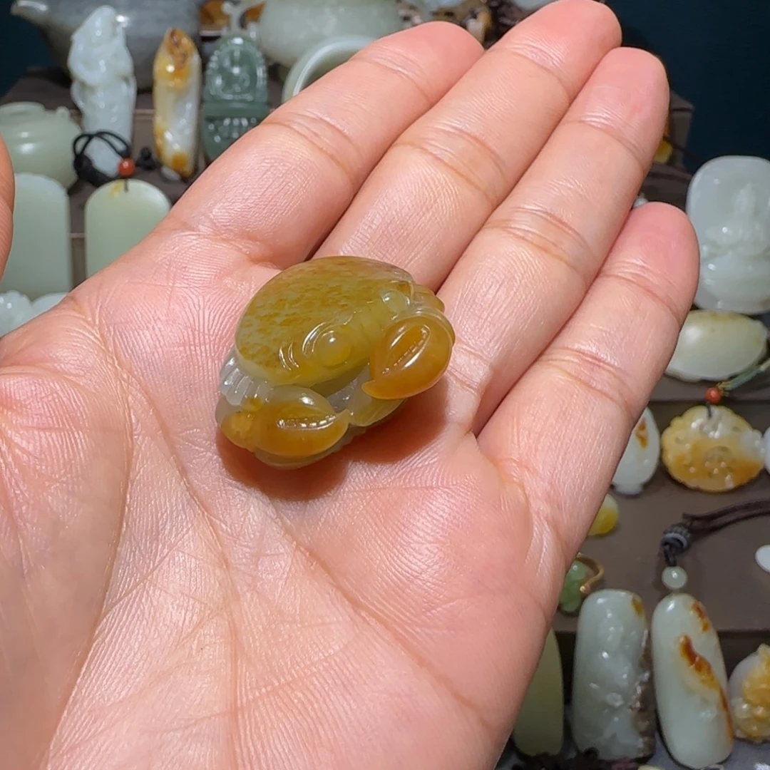 狂***心和田玉未镶嵌颈饰