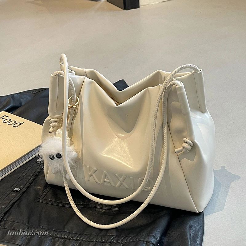 高级感通勤大容量包包女式2025新款休闲百搭单肩包夏季手提托特包