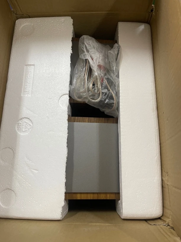 95新  捡漏R28BT音响编号C738